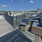 Julius 27 - Duplex Apartment 5 Mins To City Center